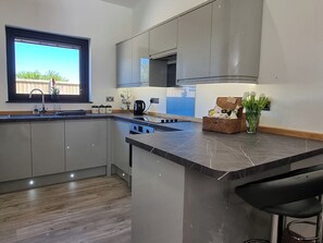 Dishwasher, high chair - 5 bedroom accommodation in Somerton (Somerton)