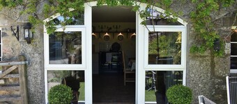 Beech Tree Cottage at Blackaton Manor Farm