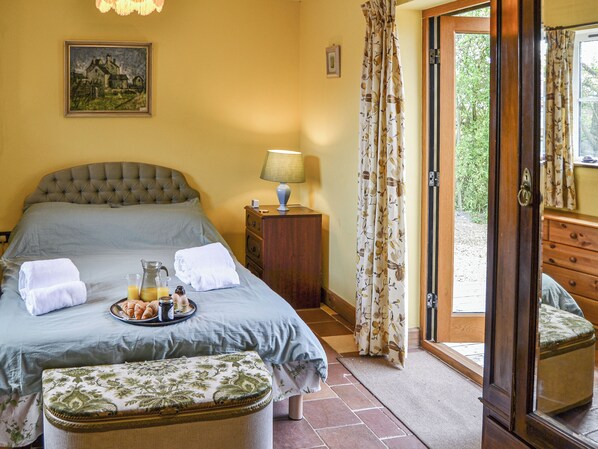 2 makuuhuonetta, ilmainen Wi-Fi, vuodevaatteet