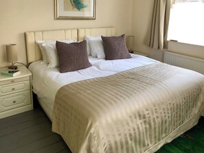 3 間睡房、免費 Wi-Fi、床單