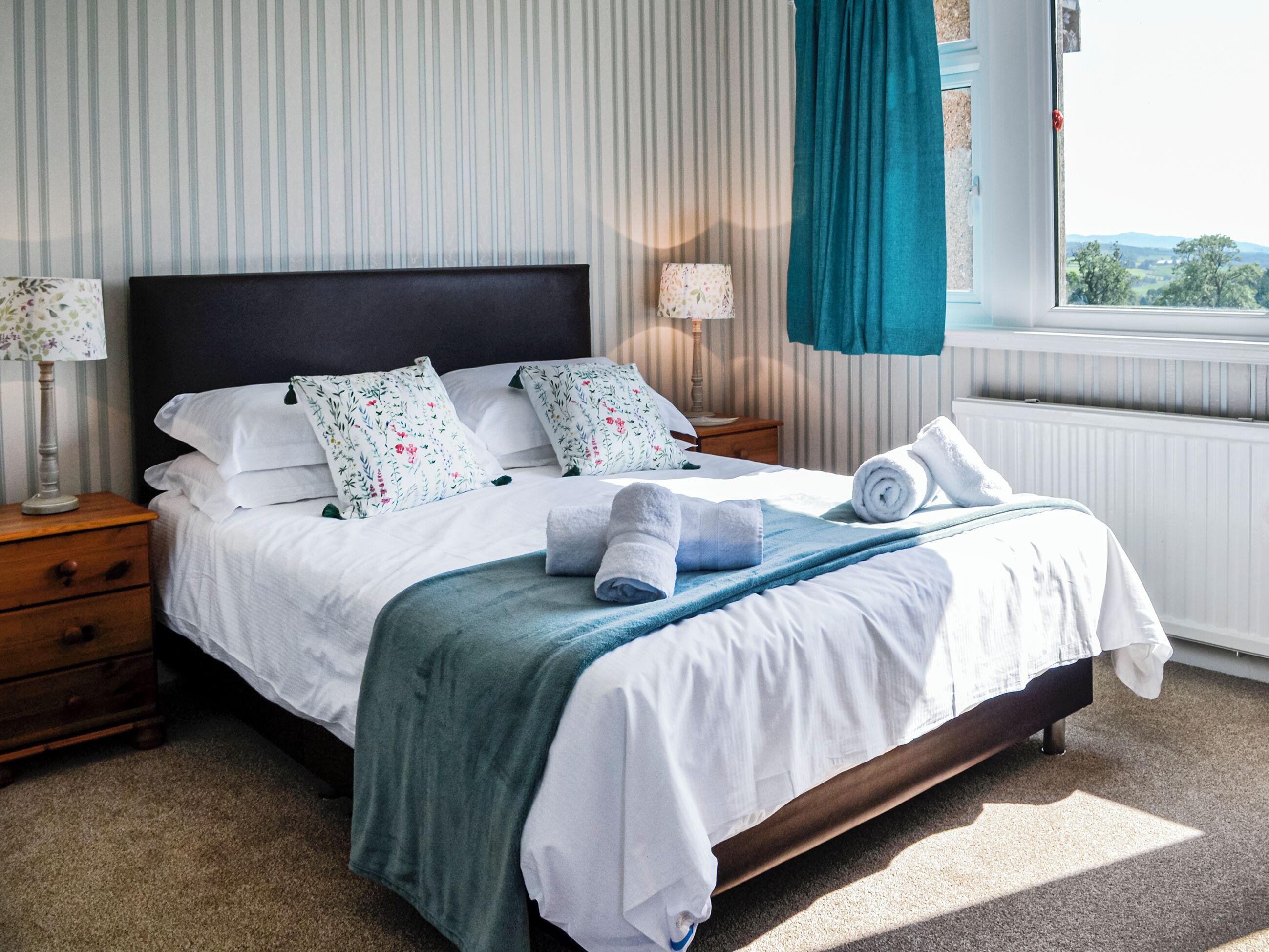 4 bedrooms, free WiFi, bed sheets