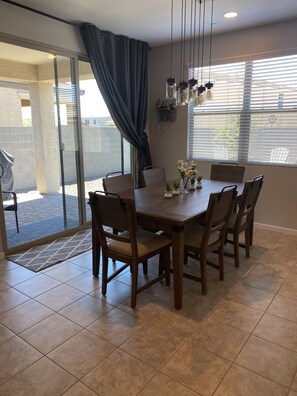 Dining - NEW!!! Spring Break Getaway <br>At Mountain Side Retreat (Buckeye)