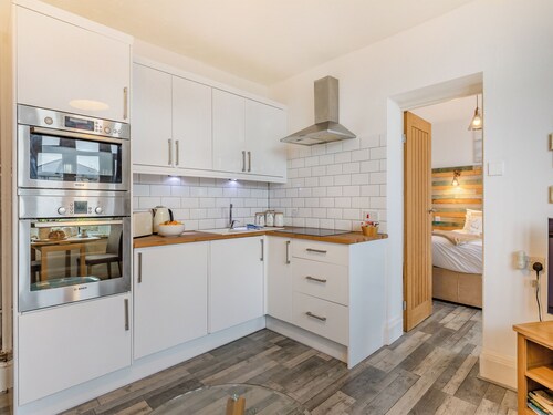 1 bedroom accommodation in Goodrington, near Paignton