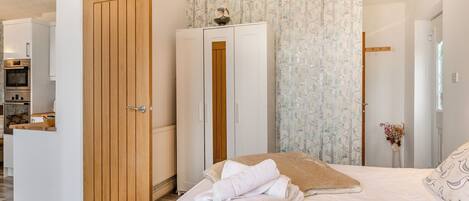 1 Schlafzimmer, kostenloses WLAN, Bettwäsche
