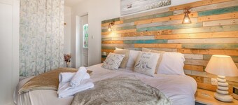 1 bedroom accommodation in Goodrington, near Paignton