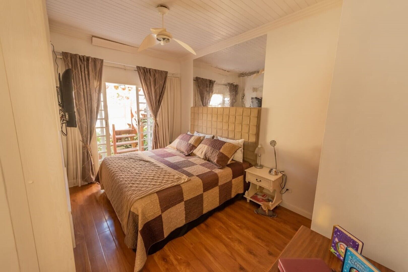 3 chambres, fer et planche à repasser, Wi-Fi gratuit, draps fournis