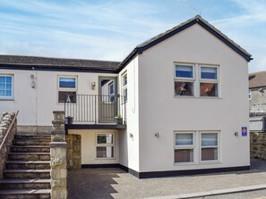 Exterior - 3 bedroom accommodation in Bamburgh (Bamburgh)