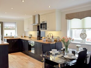 Dishwasher, high chair - 3 bedroom accommodation in Bamburgh (Bamburgh)