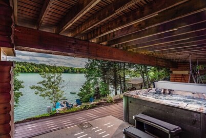 Gorgeous view of Long Lake, Lakefrontcabin hottub fireplace kayaks paddleboards