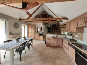 Dishwasher - Bergerie du Mas de Darre (with spa, terrace and garden) between Lot and Aveyron. (Sainte-Croix)