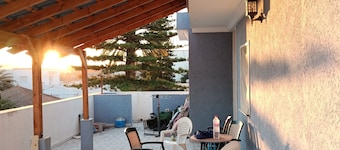 Comfort housing av terrass3 grandiose view, near quiet area. CV & transport 