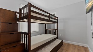 Apartment (WW410 East Magnolia Avenue Unit 101) | 2 Schlafzimmer, kostenloses WLAN