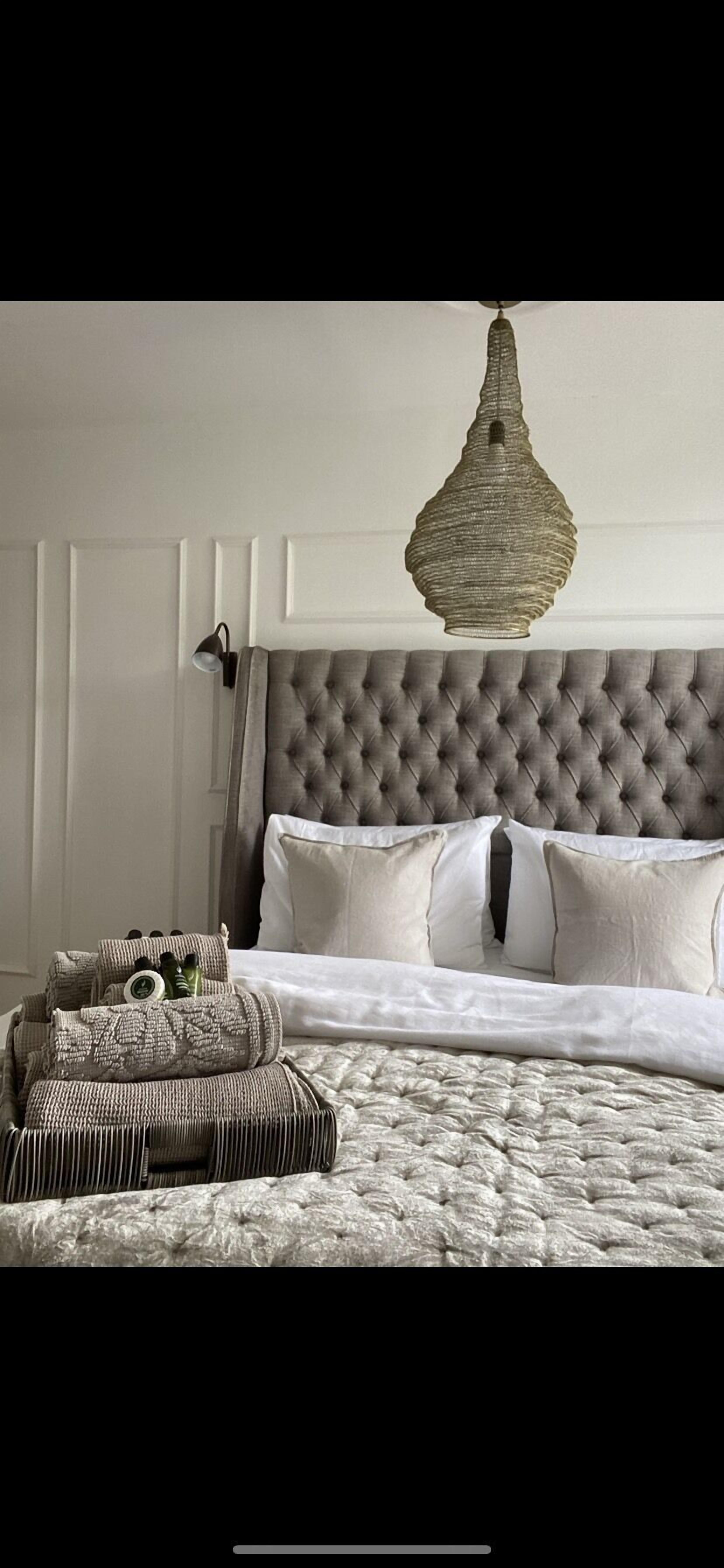 1 bedroom, soundproofing, iron/ironing board, travel crib