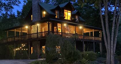 Stunning Smoky Mountain Views • Fire Pit • Wraparound Deck • Game Room