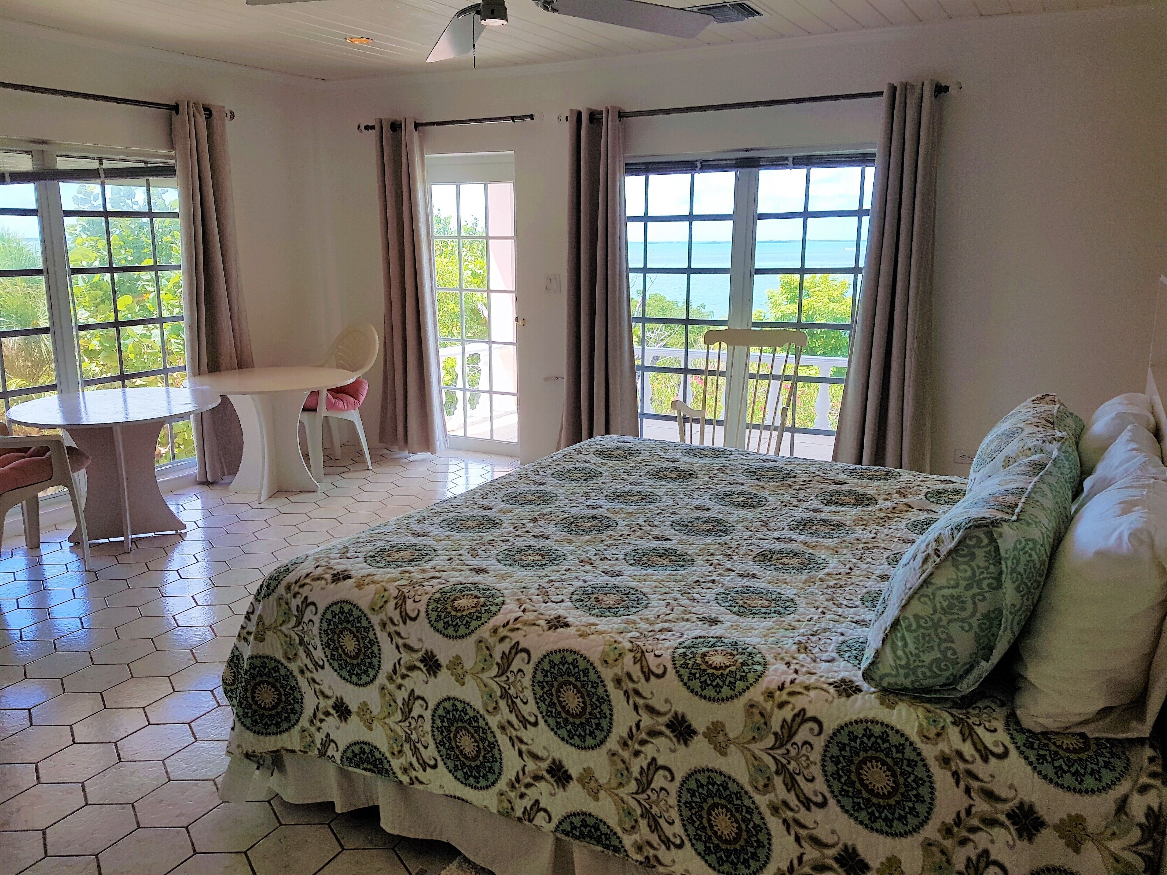 2 chambres, Wi-Fi gratuit, draps fournis