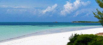 Private Waterfront  Home With 180* Sea Views - 2 Bed / 2Bath