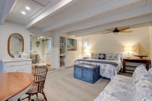1 bedroom, laptop workspace, iron/ironing board, Internet - 'Nantucket Cottage' w/ Fishing Dock + Sunsets (Fernandina Beach)
