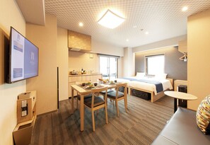 In-room safe, desk, iron/ironing board, free WiFi - MONday Apart Premium Ueno Okachimachi (Tokyo)