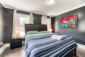 3 bedrooms, iron/ironing board, free WiFi, bed sheets