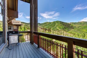 Property grounds - Abode at Arrowleaf Overlook | Elevate Your Vacation w/ Lux Mtn. Amenities, DV Access + Shuttle (Park City)