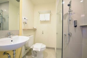 Bathroom - Hop Inn Hotel Aseana City Manila (Parañaque)