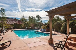 Beheizter Pool