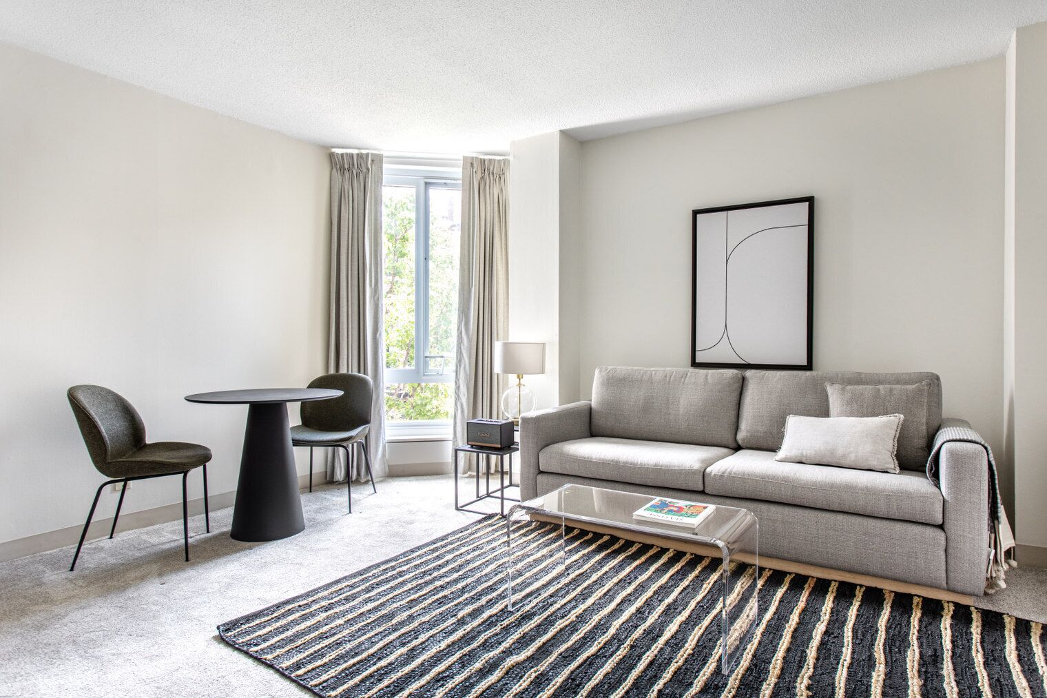 Prime Back Bay 2BR/2B steps from Prudential Center, by Blueground