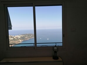 Interior - Apartment with wonderful view Roquebrun-Cap-Martin (Roquebrune-Cap-Martin)
