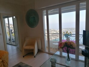 Interior - Apartment with wonderful view Roquebrun-Cap-Martin (Roquebrune-Cap-Martin)