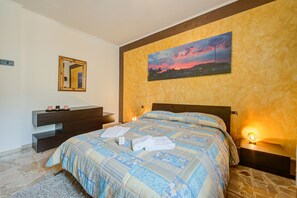 2 chambres, Wi-Fi gratuit, draps fournis