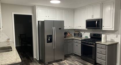 Metro ATL Extended Stay Haven. Pet Friendly!