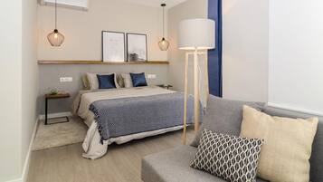 2 bedrooms, iron/ironing board, Internet, bed sheets