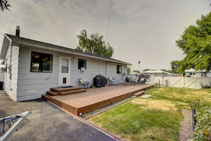 Terrace/patio - Cozy getaway minutes from downtown Polson (Polson)