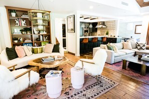 Living area - Rare Lux Home on Private street, beach close with golf cart and ebikes. (Laguna Beach)