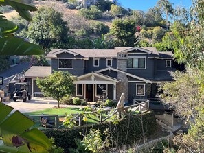 Exterior - Rare Lux Home on Private street, beach close with golf cart and ebikes. (Laguna Beach)