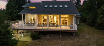 Forested Coastal Paradise With Views, Epic Game Room, Shuffle Board, Ping Pong, 1/2 Mile to Ocean