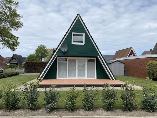 Exterior - Roof-only house "Murmel 4", charging station f. Electric cars, fireplace, beach chair, WLAN (Wittmund)