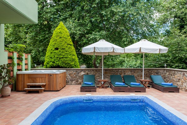 Indoor pool, outdoor pool, pool loungers - Villas Arhontika Red, Nestled in Chestnut Forest in Cretan Mountainside (Elos)
