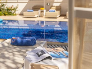 Pool - Contempory, bright and spacious villa a couple of minutes walk from Malama beach!! (Paralimni)