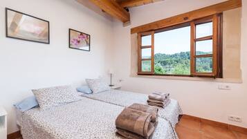 3 chambres, fer et planche Ă repasser, Wi-Fi gratuit, draps fournis