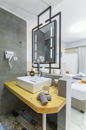 Bathroom - Icandy Malia (Hersonissos)