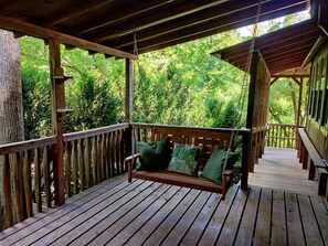 Terrace/patio - Stay in the Treehouse Lodge! Hot tub, game room, fire place, wrap around porch!  (Bryson City)