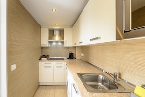 Fridge, microwave, toaster, highchair - Esmeralda apartment in Ibiza!!! 101 (Ibiza / Eivissa)