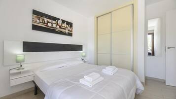 2 chambres, fer et planche Ă repasser, accĂšs Internet, draps fournis