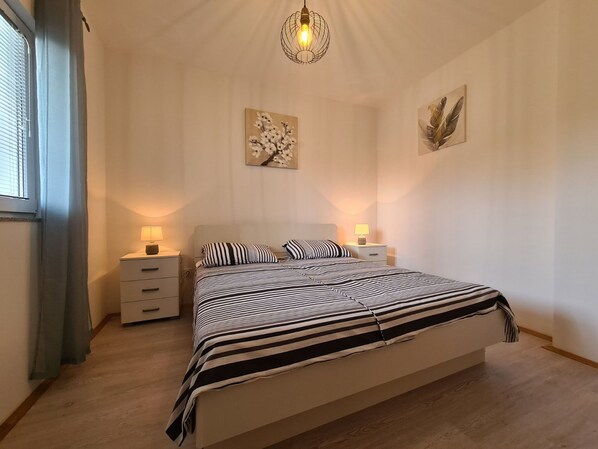 2 bedrooms, Internet