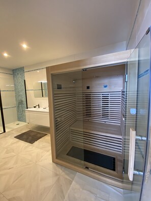 Een douche, een haardroger