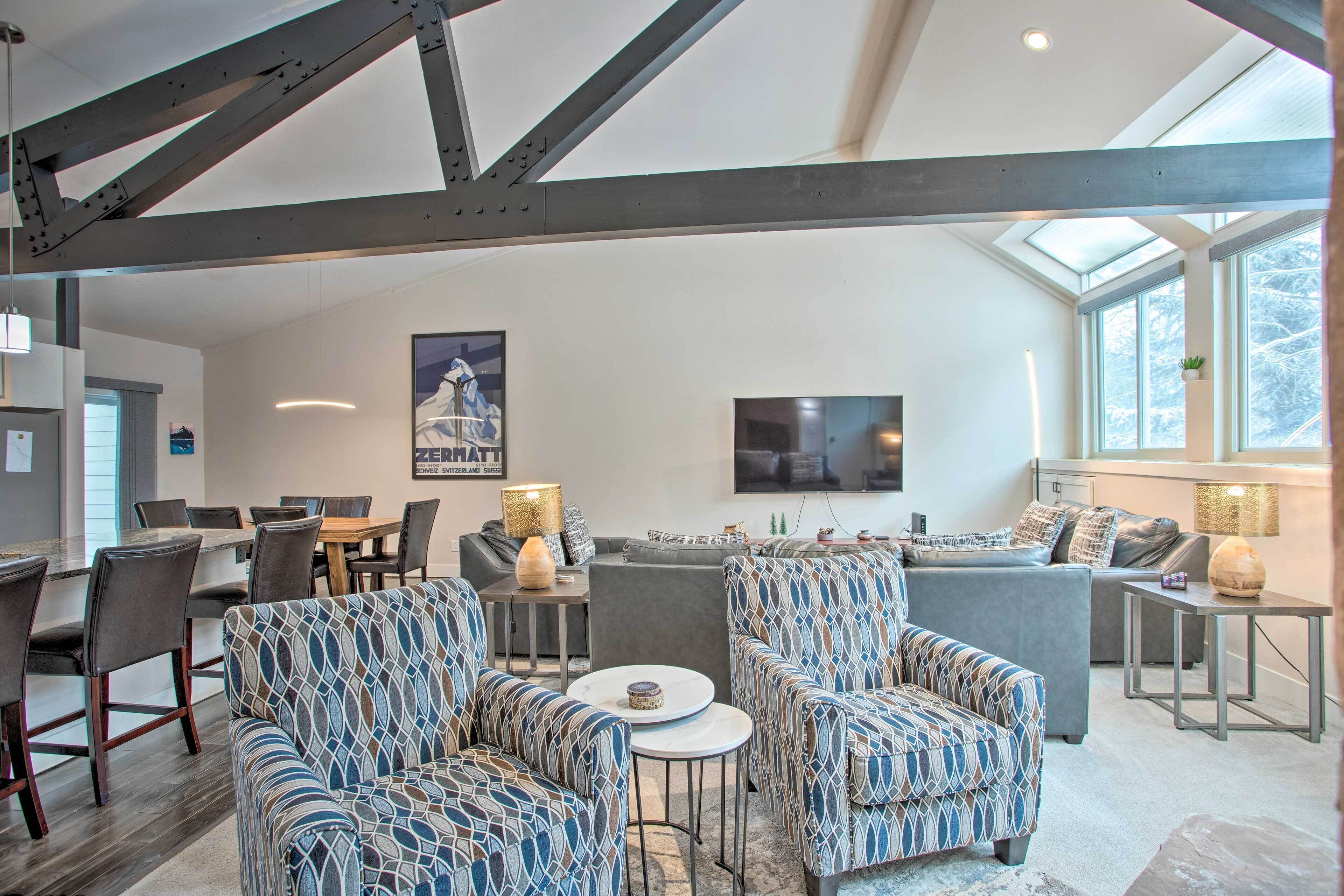 Modern Townhome ~ 4 Miles to Beaver Creek Resort!