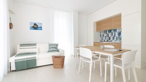 Apartment, Terrace (2661245) | Living area | 32-inch flat-screen TV with cable channels, TV - Rivazzurra A (Termoli)