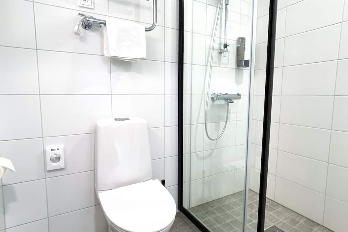 shower, bidet, towels, soap