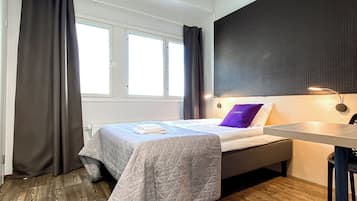Single Room | Free WiFi, bed sheets